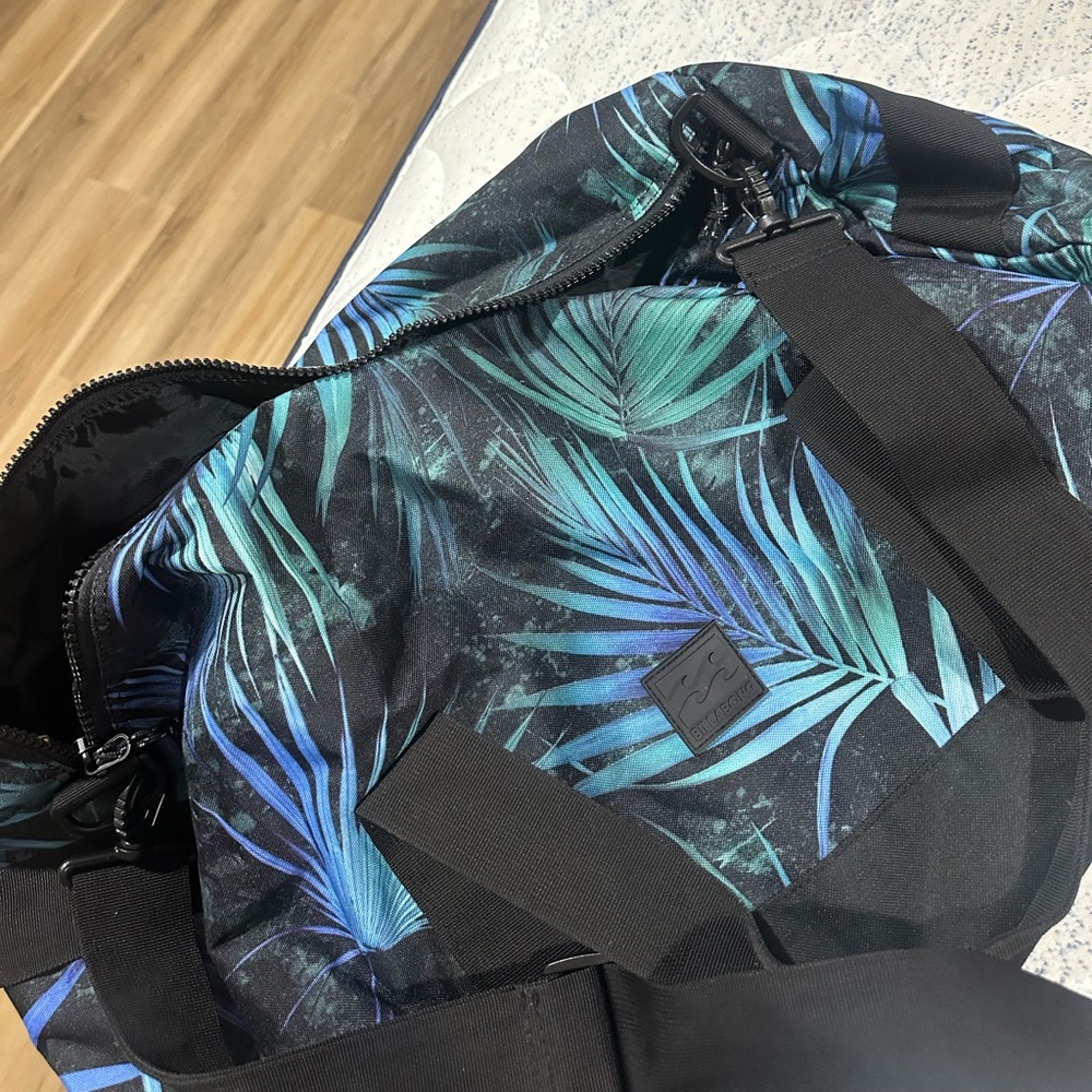 Billabong troical palms duffle bag